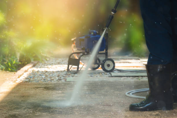 Best Driveway Pressure Washing  in Keansburg, NJ